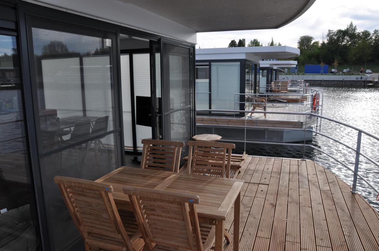 Hausboote Marina Braunsbedra Villa Bagian luar foto