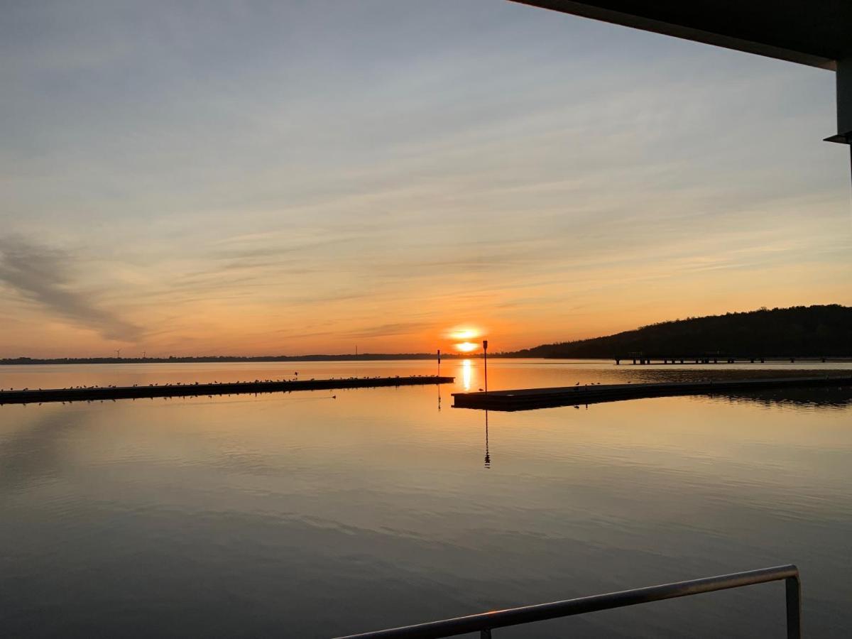 Hausboote Marina Braunsbedra Villa Bagian luar foto